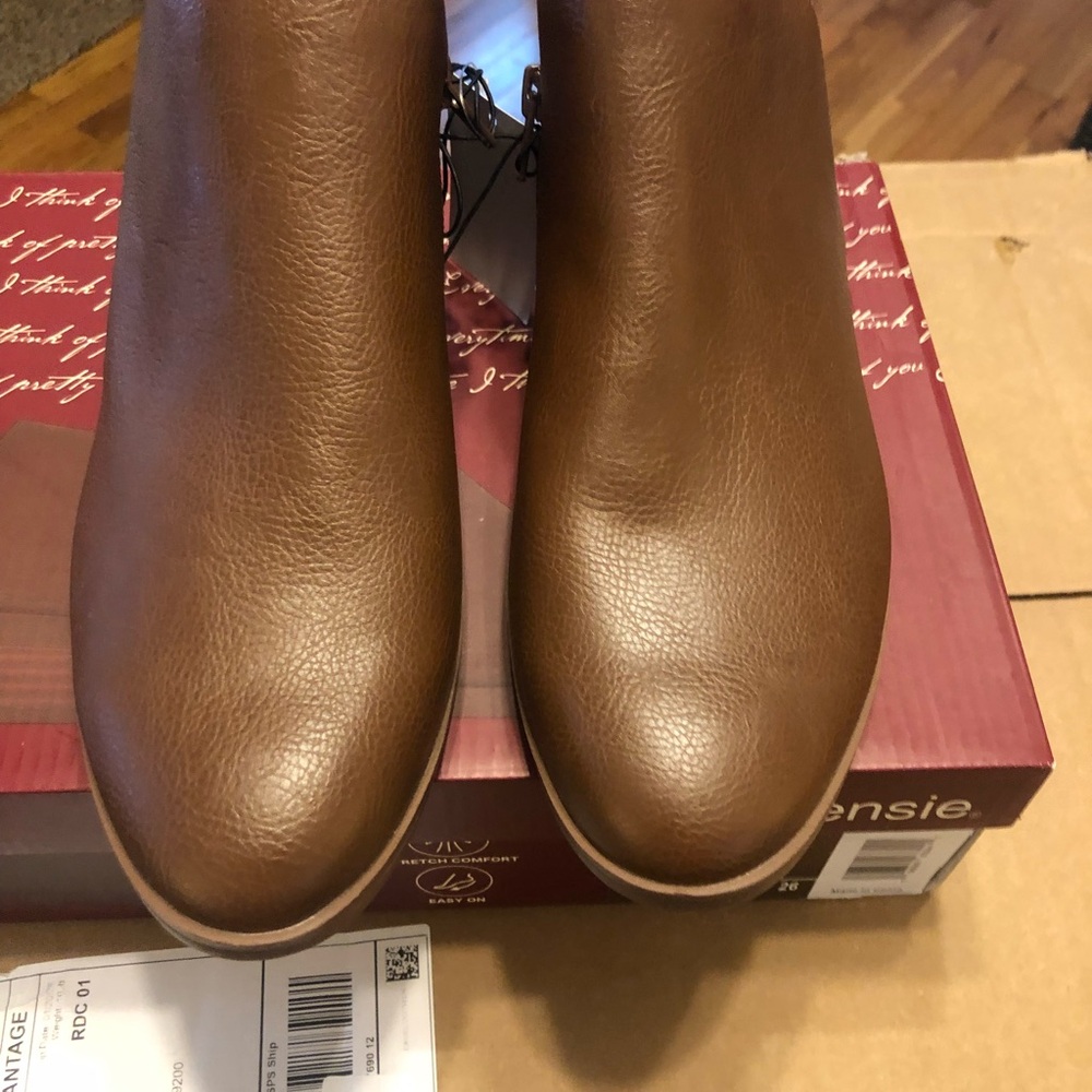 Kensie Brown Ankle Booties